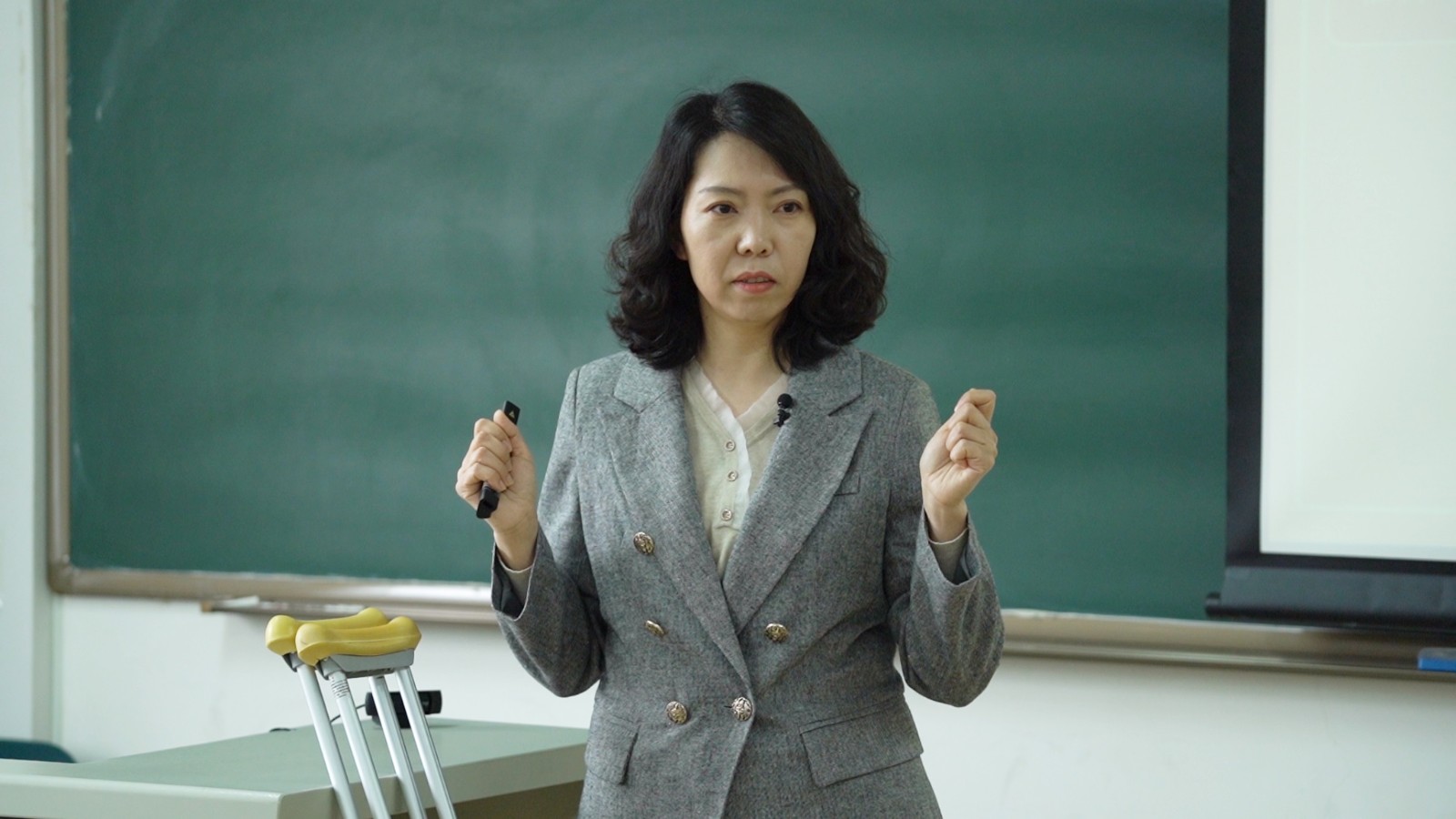 李菁1.jpg
