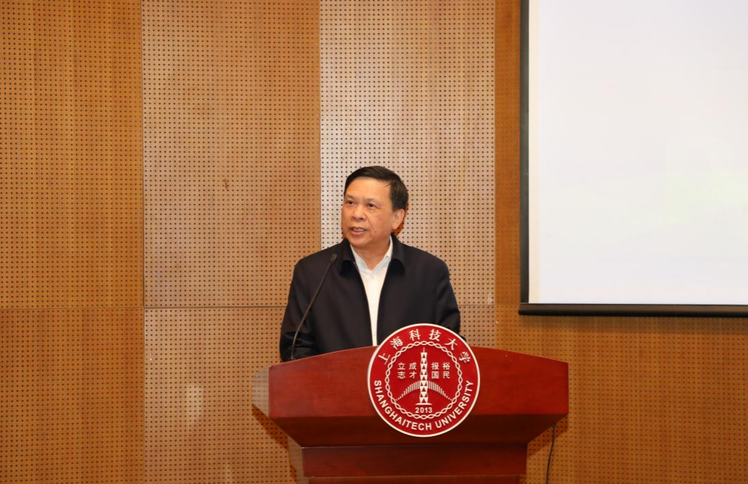 中国工程院院士beat365官方网站校友会会长林东昕致辞.png 中国工程院院士beat365官方网站校友会会长林东昕致辞.png