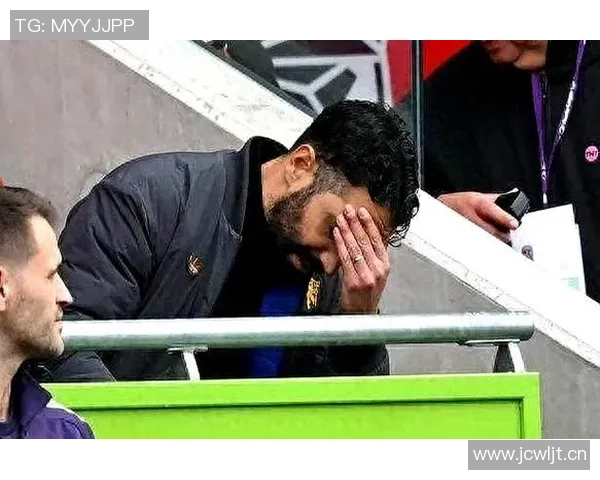 林良锋阿莫林变阵少布鲁诺曼联终于玩转新战术 林良锋阿莫林变阵少布鲁诺曼联终于玩转新战术