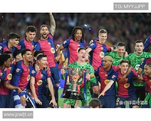 曼联笑巴萨愁：4000万年薪加巨款，留人之路为何如此坎坷？